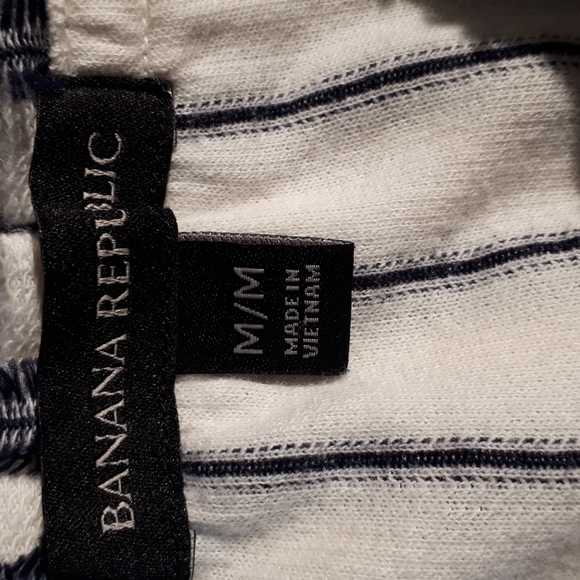 4 for $30 Banana Republic Striped Ruffled Off-the-Shoulder Top - Picture 7 of 8